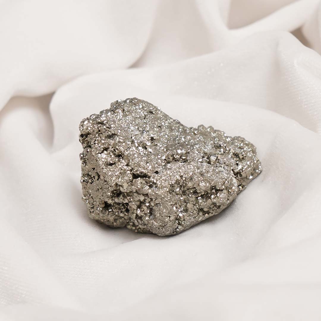 Raw Pyrite Geode Stone | Pyrite Bracelet Stone Rings Crysals Gemstones For Healing Large Size Raw Pyrite Geode Stone Zaavio®
