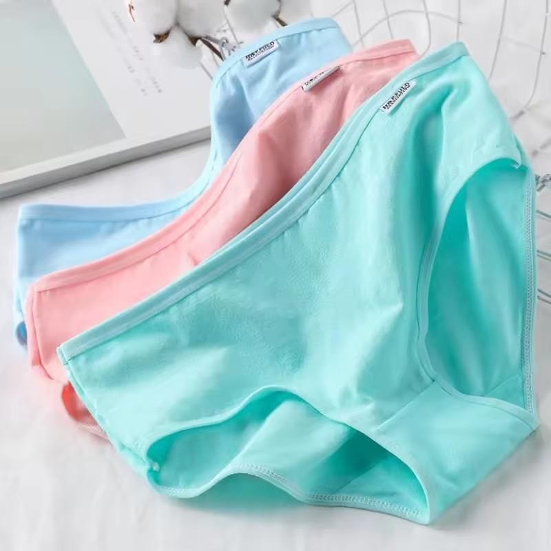 Women's Cotton Comfortable Underwear Set of 4 Women's Cotton Comfortable Underwear Set of 4