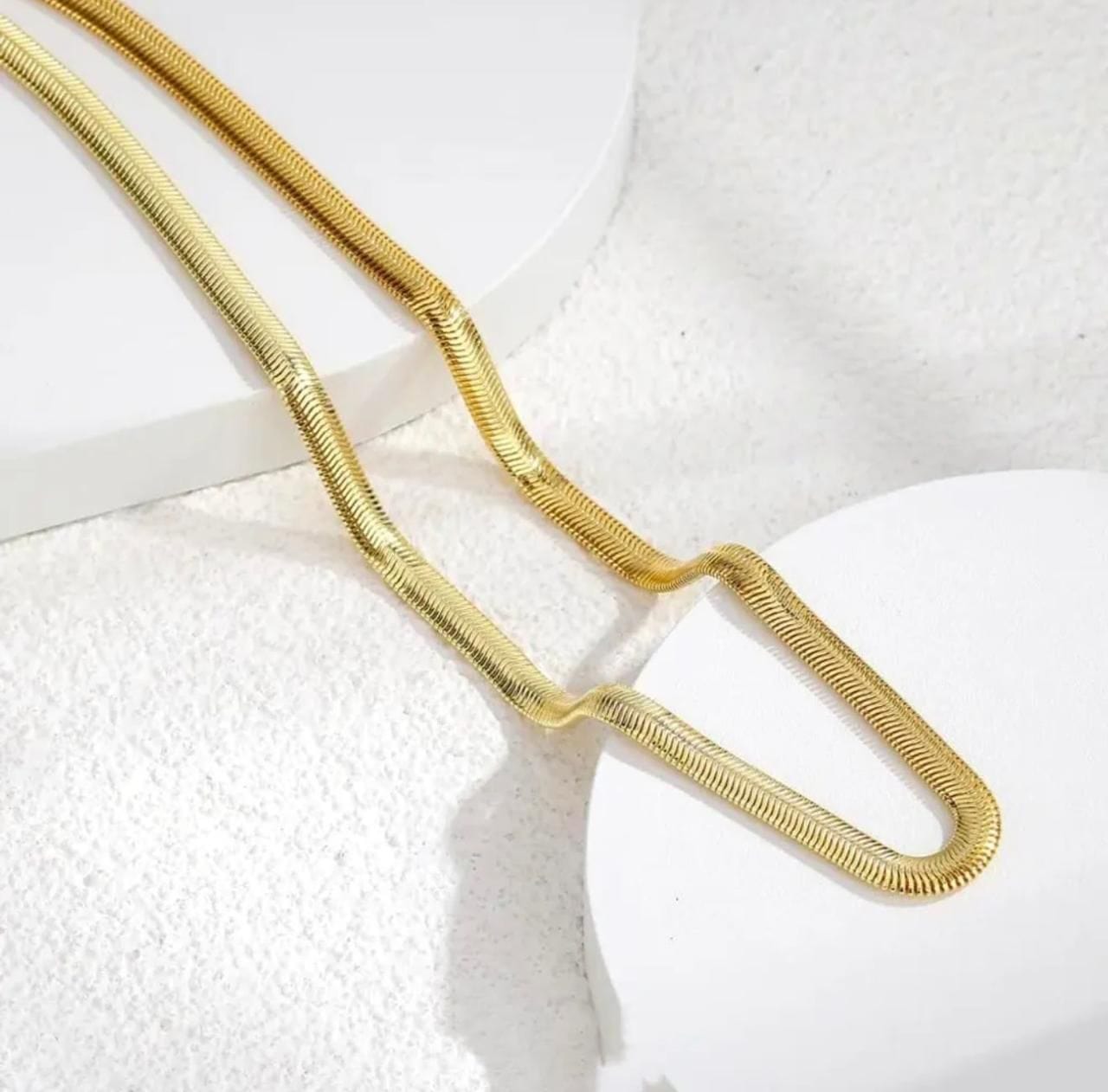 Goldoxio™ | Mens Gold Chin Snake Choker For Men Jewellery  Goldoxio™ Men's Snake Chain Zaavio.co®