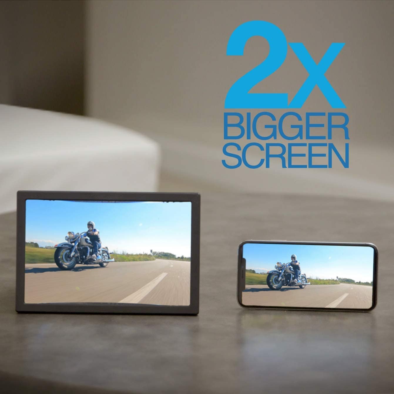 Phone video shown two times bigger through the Magnifone enlarger