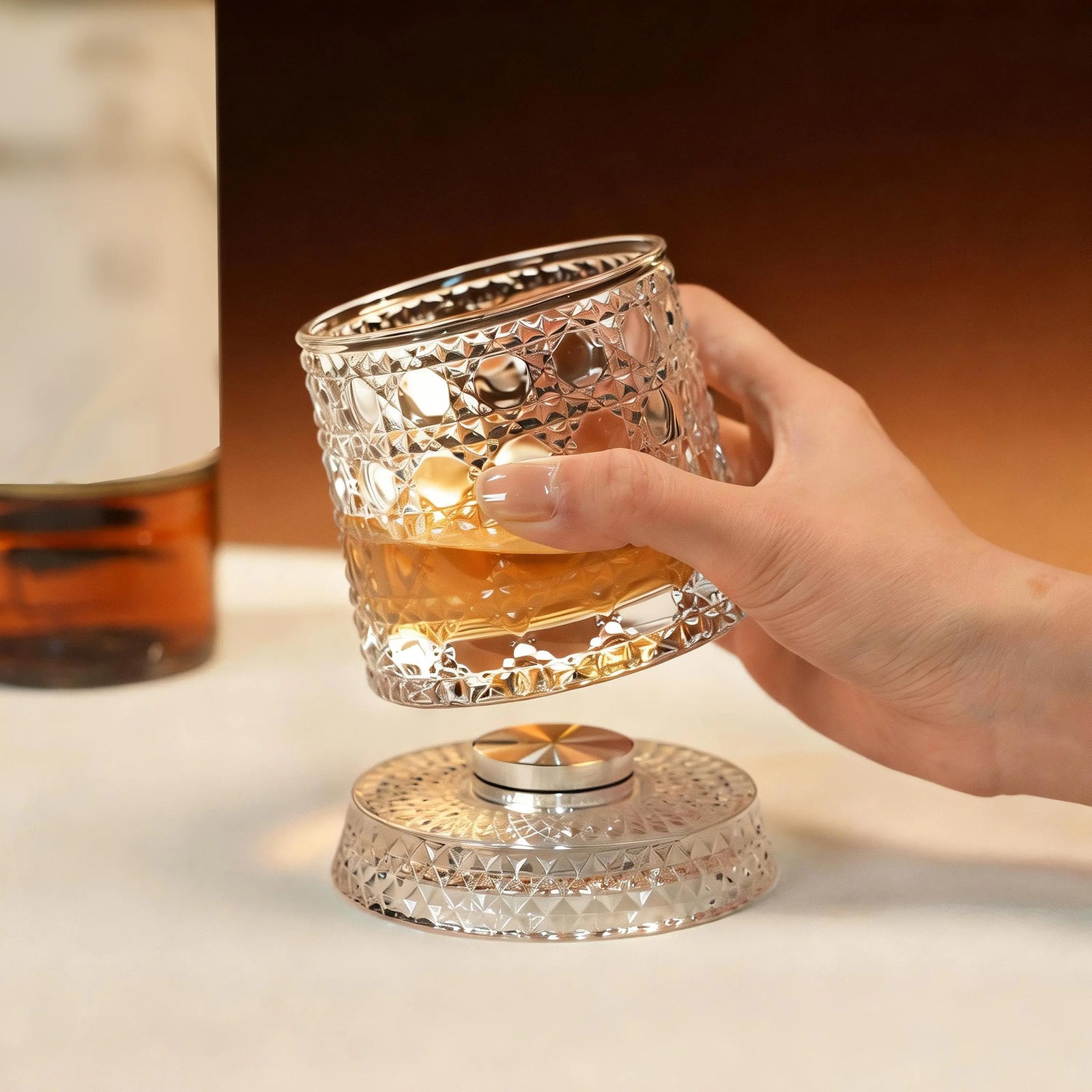 Premium Rotating Base Whiskey Glass